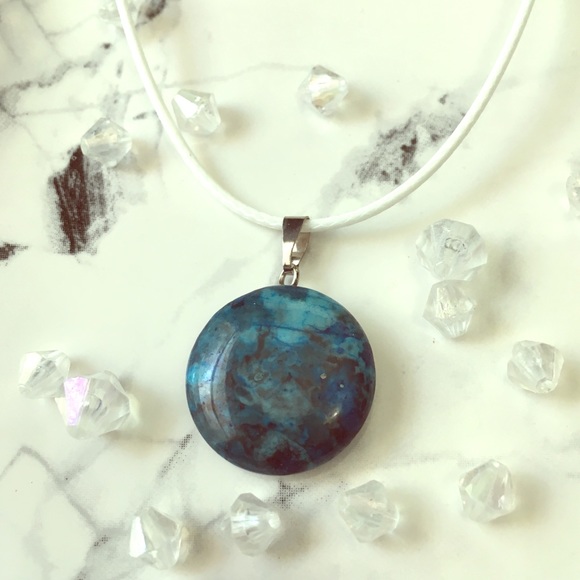 ➰Handmade Stone Necklace - Picture 2 of 3